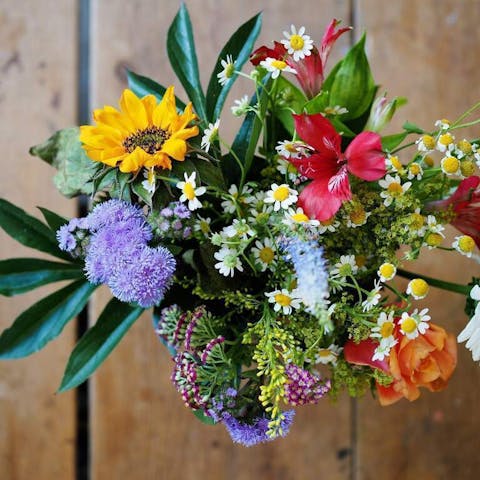 Funeral Flower Arrangement Ideas: Creating Meaningful Tributes