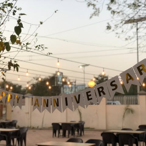 How to Celebrate the 10th Wedding Anniversary: A Guide to Creating Lasting Memories