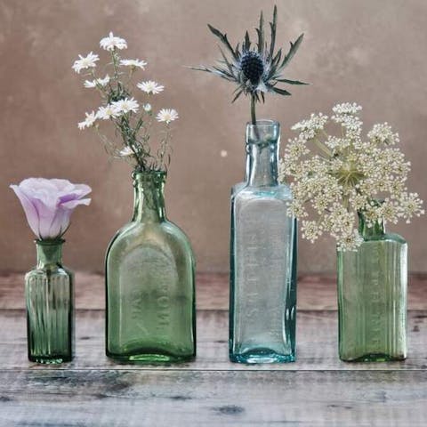 How To Keep Flowers Fresh In A Vase