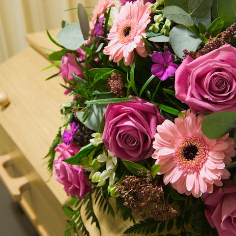 How to Send Flowers to a Funeral