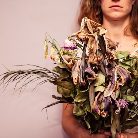 4 Reasons To Think Carefully Before Buying Budget Flowers